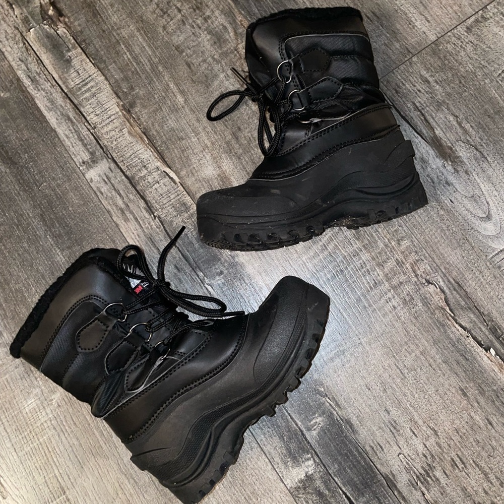 Kids snow boots